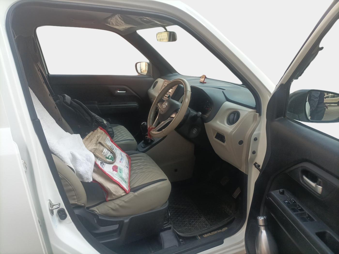 2019 Maruti New Wagon-R VXI 1.0, Petrol, Manual, 42,618 km, interior