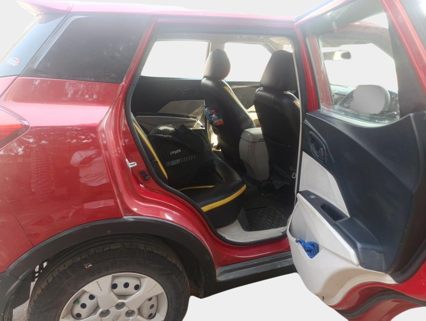 2019 Mahindra XUV300 W4 1.5 DIESEL, Diesel, Manual, 39,427 km, interior
