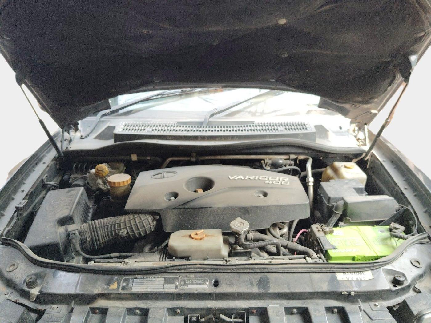 2015 Tata Safari Storme 2.2 VX 4X2, Diesel, Manual, 1,31,364 km, exterior