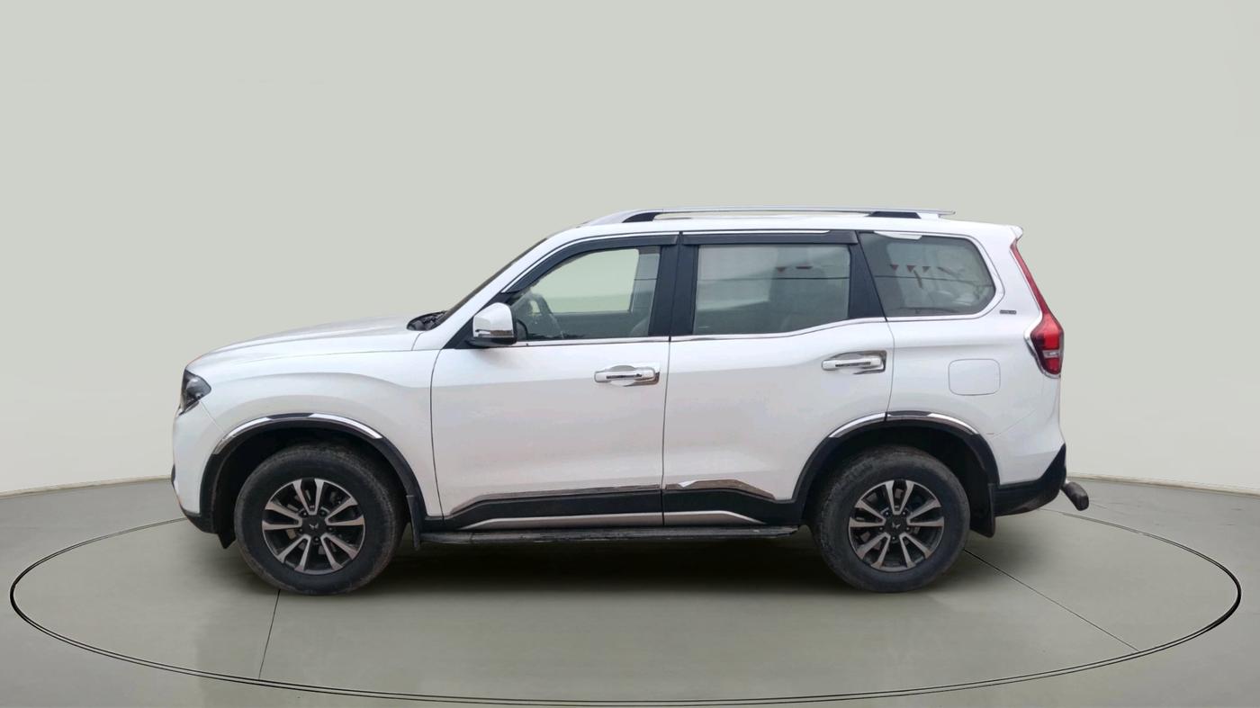 2023 Mahindra SCORPIO-N Z8 PETROL MT 7 STR, Petrol, Manual, 35,928 km, exterior