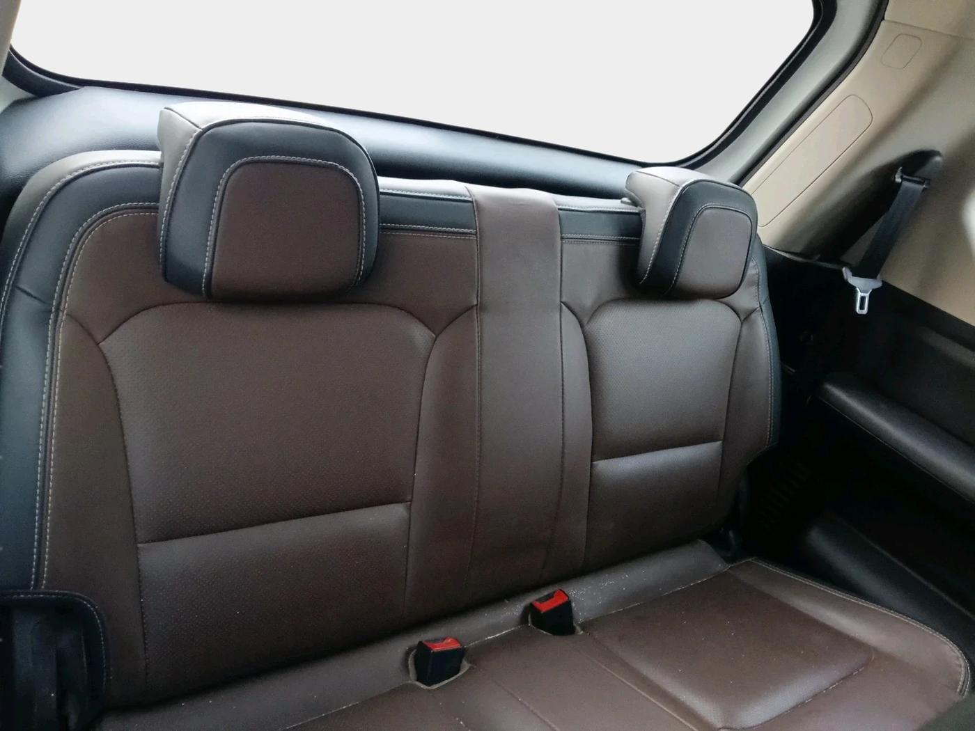 2023 Mahindra SCORPIO-N Z8 PETROL MT 7 STR, Petrol, Manual, 35,928 km, interior