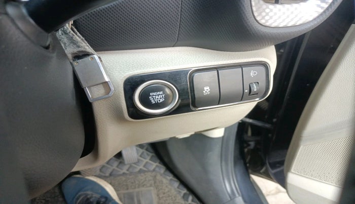 2021 KIA SONET HTX 1.0 IMT, Petrol, Manual, 50,001 km, interior