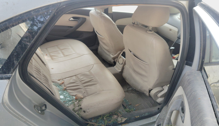 2010 Volkswagen Vento HIGHLINE 1.6 MPI, Petrol, Manual, 71,667 km, interior