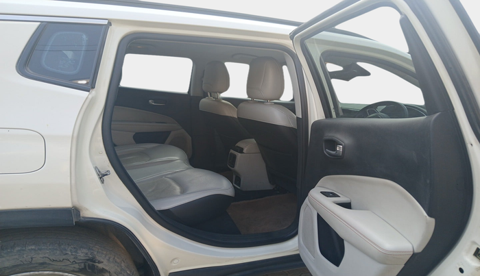 2018 Jeep Compass LIMITED 2.0 DIESEL, Diesel, Manual, 1,72,654 km, interior