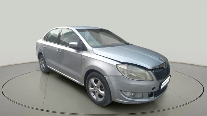 2013 Skoda Rapid AMBITION 1.6 TDI CR MT, Diesel, Manual, 77,328 km, exterior