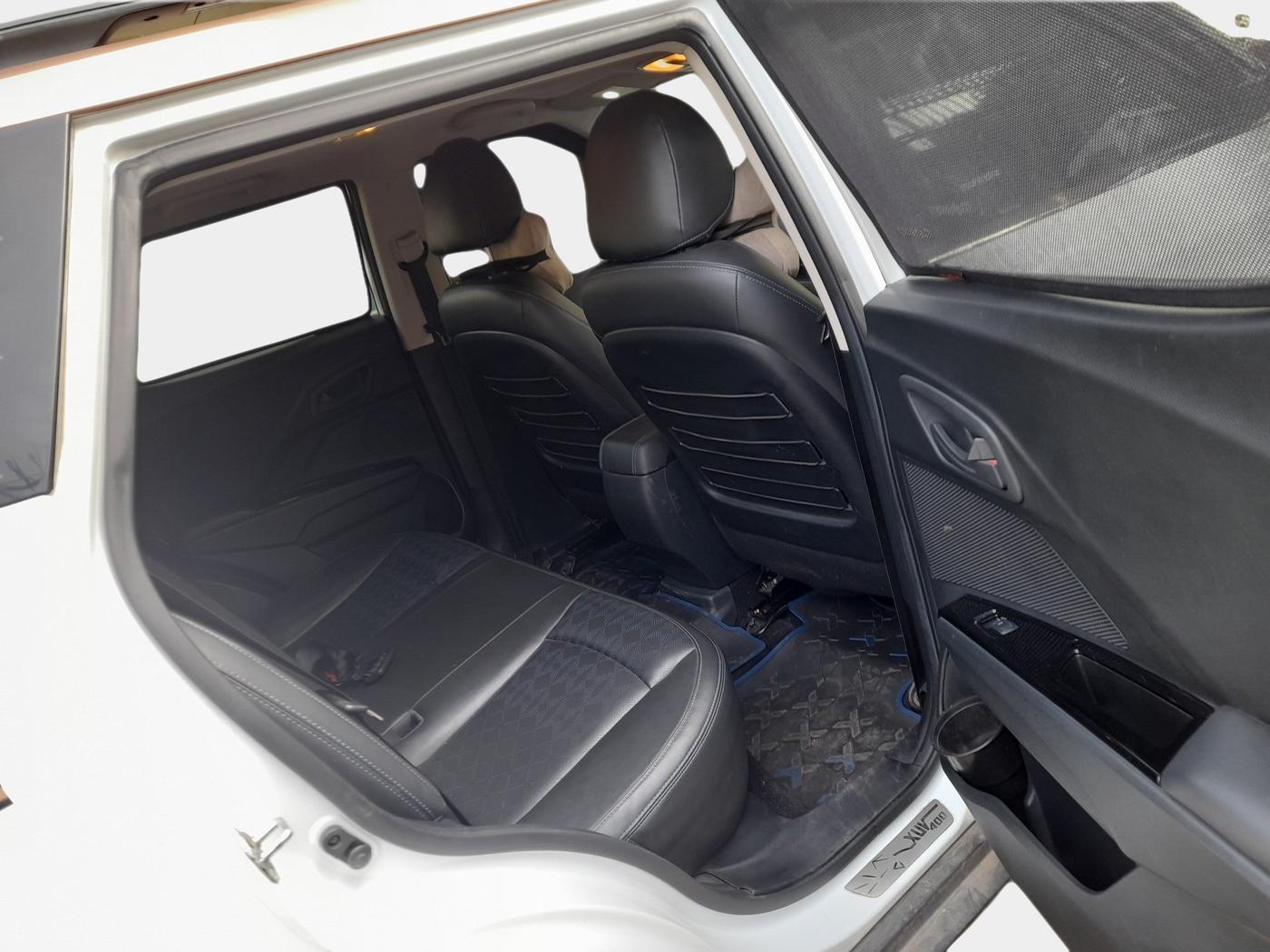2023 Mahindra XUV400 EL 7.2 KW, Electric, Automatic, 51,773 km, interior