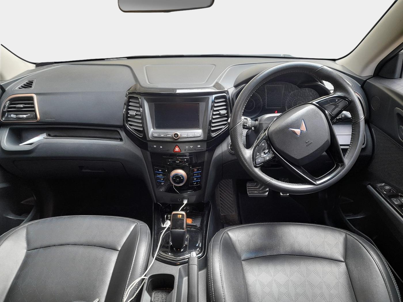 2023 Mahindra XUV400 EL 7.2 KW, Electric, Automatic, 51,773 km, interior