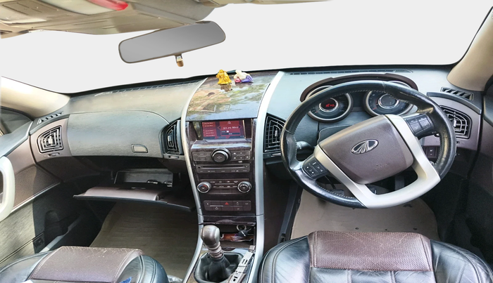 2014 Mahindra XUV500 W8, Diesel, Manual, 86,143 km, interior