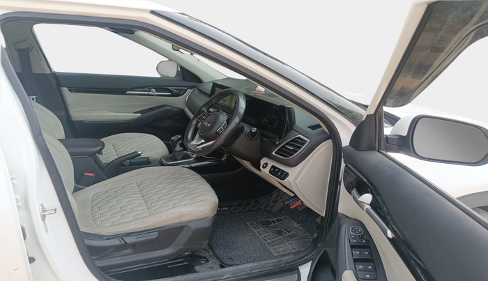 2023 KIA SELTOS  HTX 1.5 PETROL MT, Petrol, Manual, 50,110 km, interior