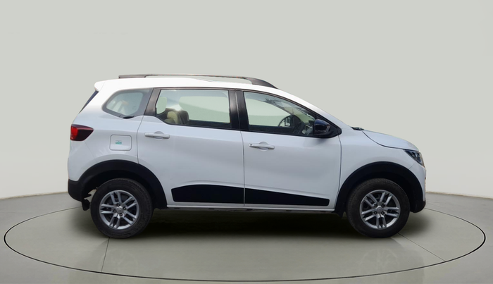 2022 Renault TRIBER RXT, Petrol, Manual, 41,837 km, exterior