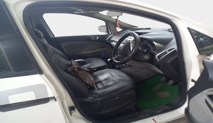 2015 Ford Ecosport TITANIUM 1.5L DIESEL, Diesel, Manual, 1,81,348 km, interior