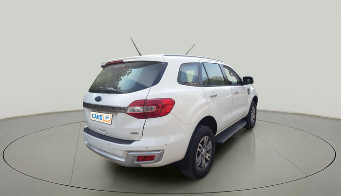 2017 Ford Endeavour TITANIUM 3.2 4X4 AT, Diesel, Automatic, 1,04,210 km, exterior