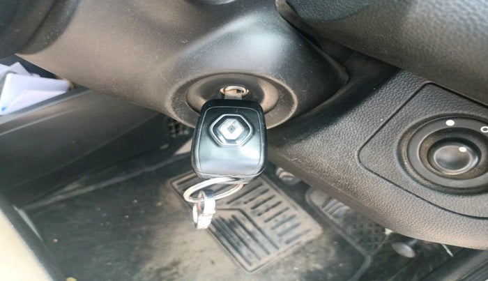 2022 Renault Kwid RXT 1.0, Petrol, Manual, 59,031 km, interior