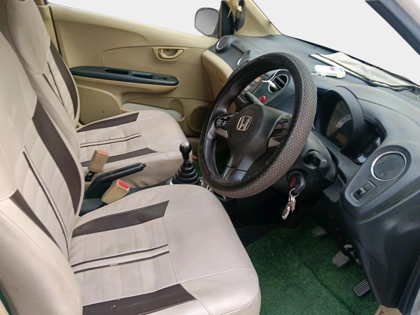 2014 Honda Brio S MT, Petrol, Manual, 94,961 km, interior