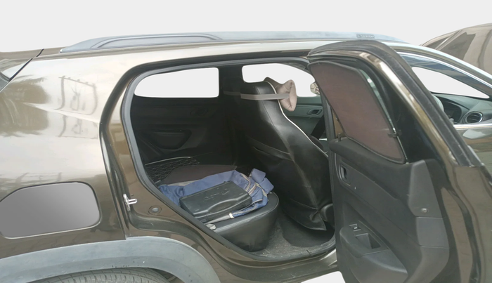 2022 Renault Kwid RXT 1.0 AMT, Petrol, Automatic, 15,274 km, interior