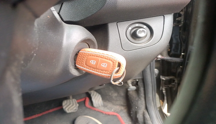 2022 Renault Kwid RXT 1.0 AMT, Petrol, Automatic, 15,274 km, interior