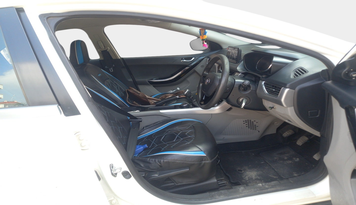 2019 Tata NEXON XZ PETROL, Petrol, Manual, 57,448 km, interior