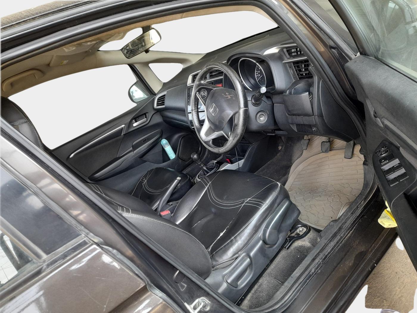 2015 Honda Jazz 1.2L I-VTEC V, Petrol, Manual, 1,02,425 km, interior