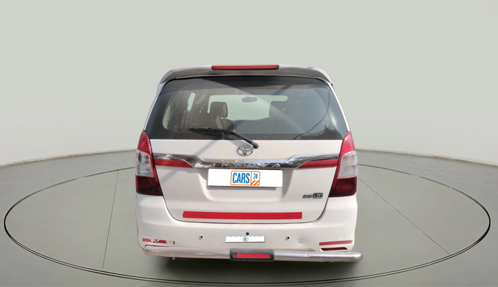 2014 Toyota Innova 2.5 GX 8 STR, Diesel, Manual, 1,30,111 km, exterior