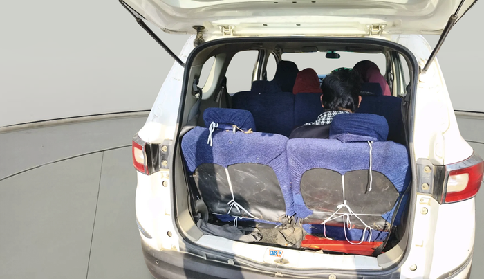 2022 Renault TRIBER RXL MT, Petrol, Manual, 79,884 km, exterior