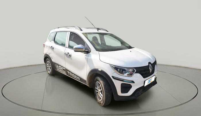 2022 Renault TRIBER RXL MT, Petrol, Manual, 79,884 km, exterior