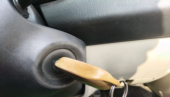 2022 Renault TRIBER RXL MT, Petrol, Manual, 79,884 km, interior