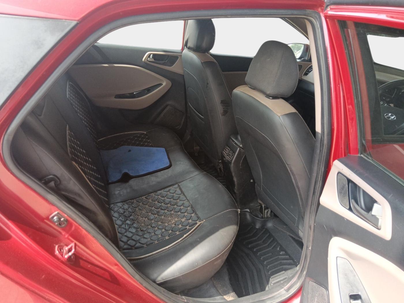 2015 Hyundai Elite i20 MAGNA 1.4 CRDI, Diesel, Manual, 84,926 km, interior