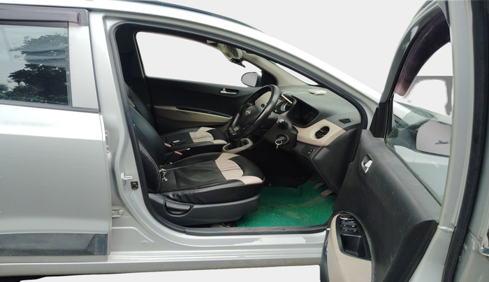 2015 Hyundai Grand i10 SPORTZ 1.1 CRDI, Diesel, Manual, 72,501 km, interior