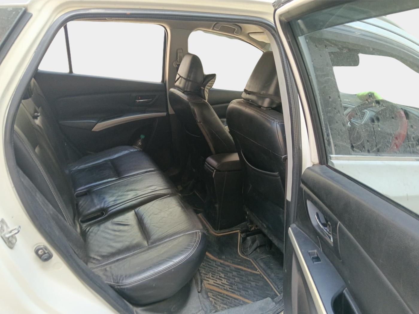 2016 Maruti S Cross ALPHA 1.3, Diesel, Manual, 1,62,275 km, interior