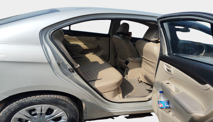 2016 Maruti Ciaz VDI+ SHVS, Diesel, Manual, 1,16,060 km, interior