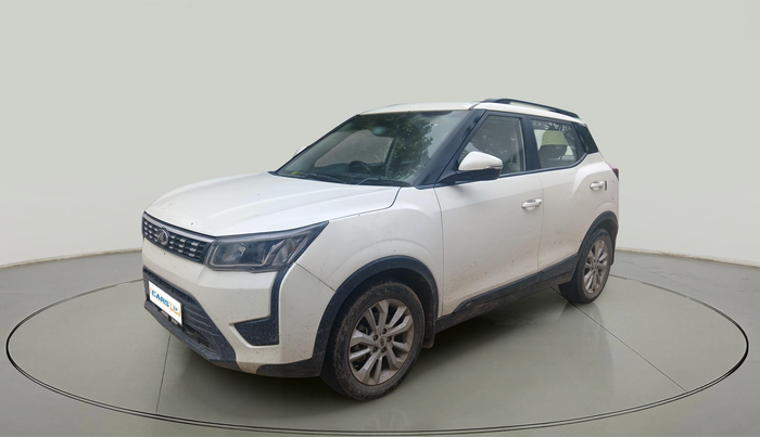 2020 Mahindra XUV300 W8 1.5 DIESEL, Diesel, Manual, 1,04,335 km, exterior