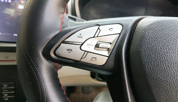 2020 Mahindra XUV300 W6 1.5 Diesel, Diesel, Manual, 76,907 km, interior