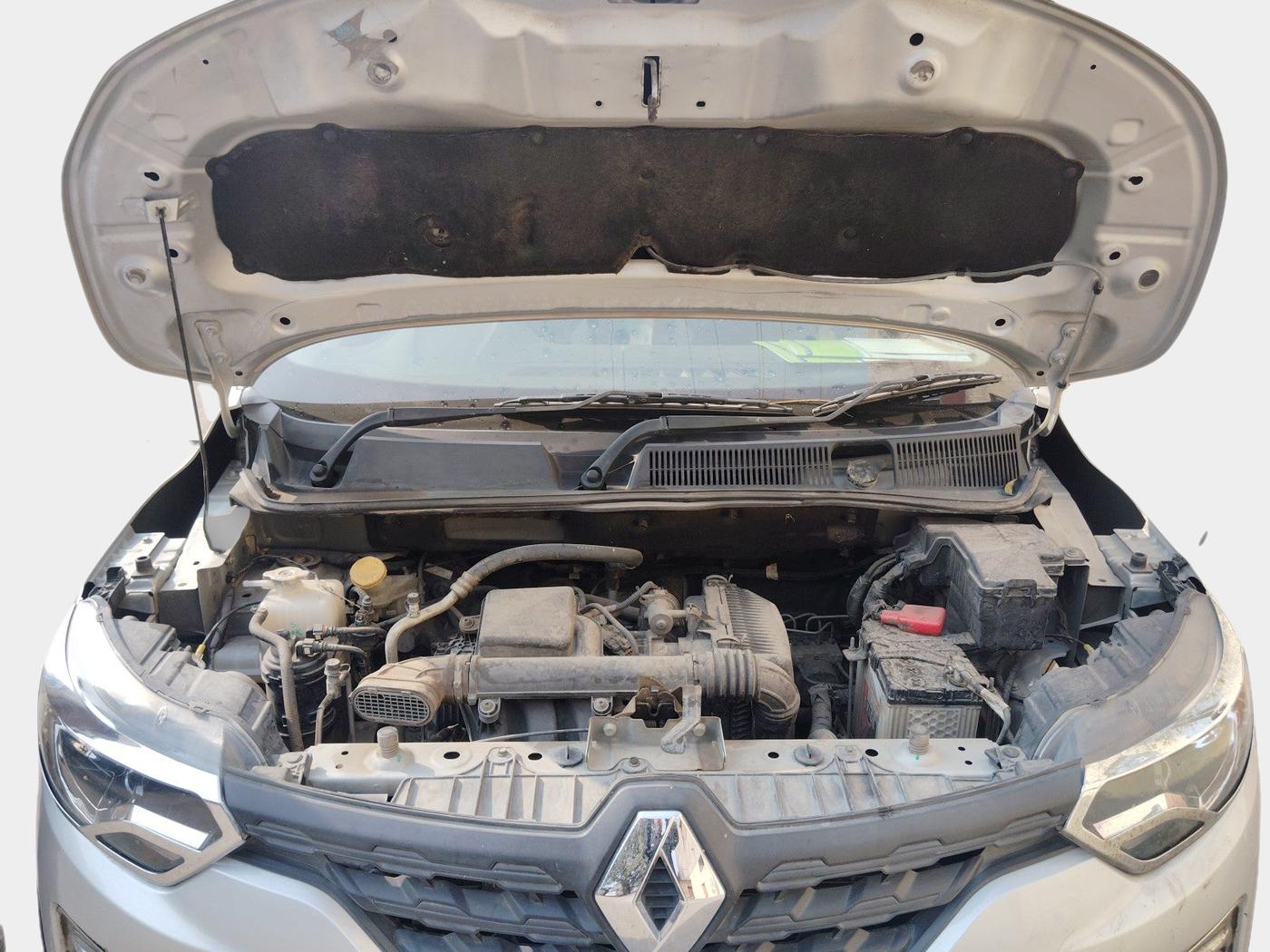 2023 Renault TRIBER RXE MT, Petrol, Manual, 33,243 km, exterior