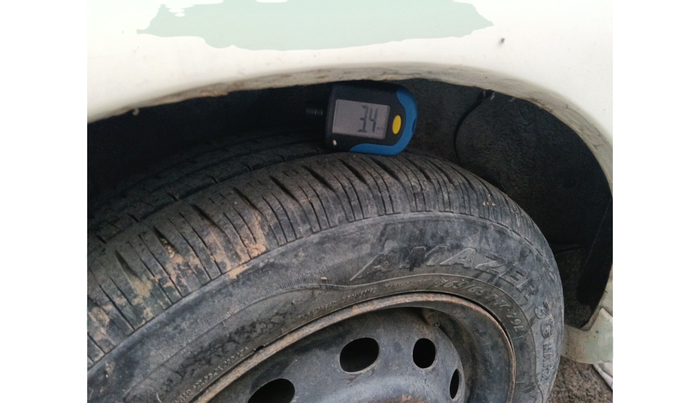 2010 Tata Indigo ECS GLS, Petrol, Manual, 78,136 km, tyre