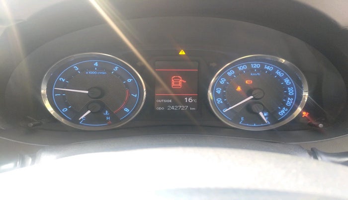 2015 Toyota Corolla Altis GL PETROL, Petrol, Manual, 2,42,727 km, interior