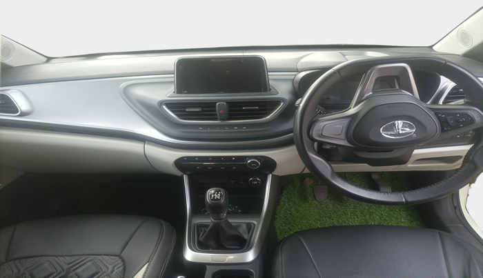 2023 Tata ALTROZ XZ PLUS SUNROOF CNG, Petrol, Manual, 19,220 km, interior