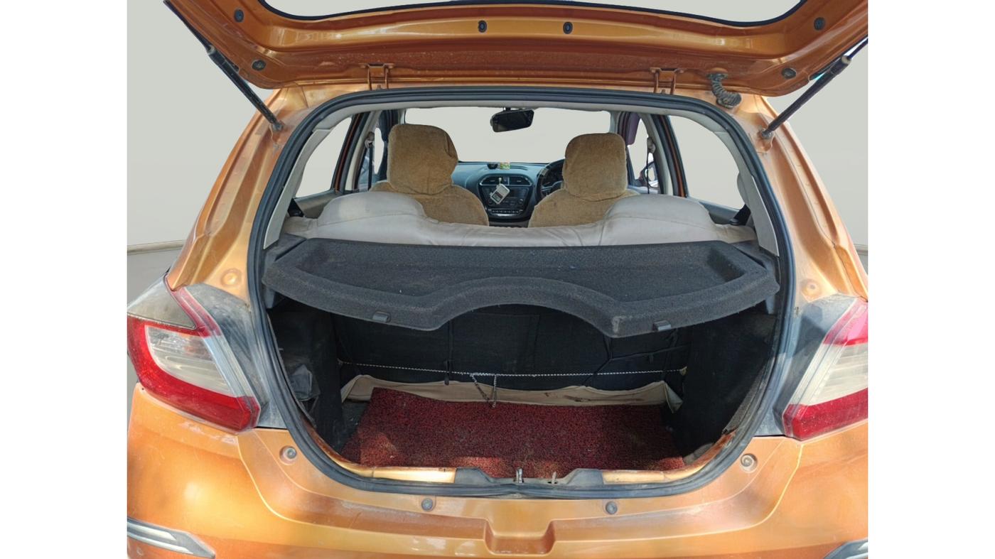 2018 Tata Tiago XZ PETROL, Petrol, Manual, 89,868 km, exterior