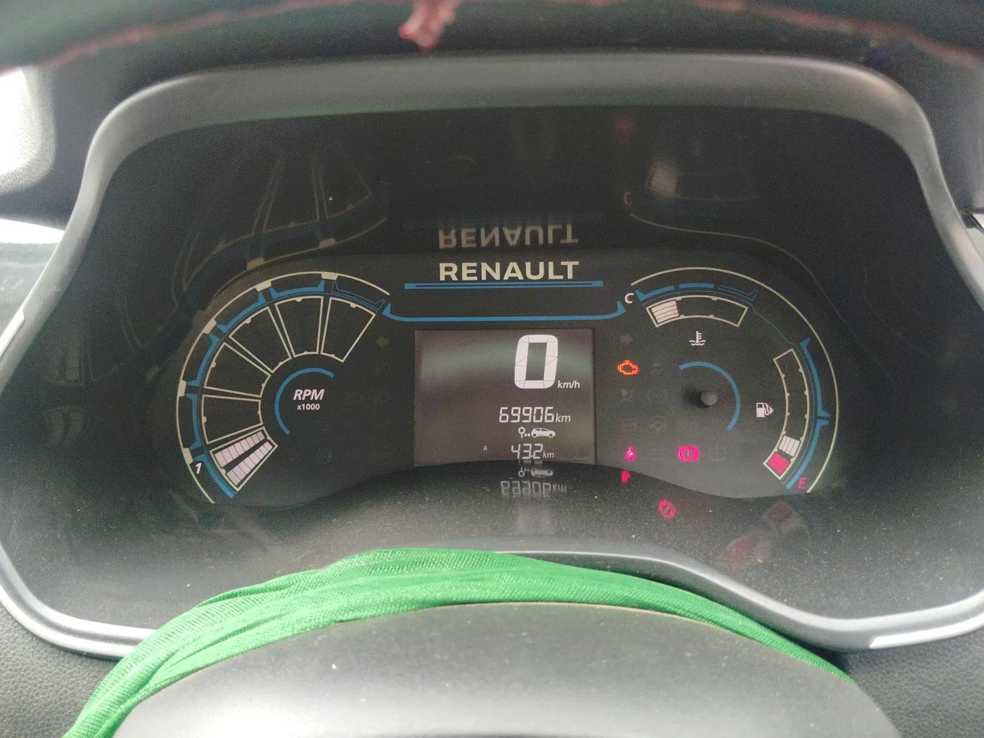 2021 Renault TRIBER RXL MT, Petrol, Manual, 73,000 km, interior