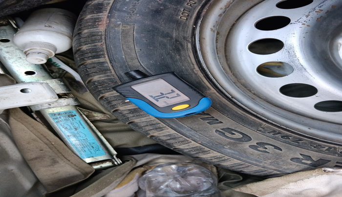 2018 Hyundai GRAND i10 PRIME T+ CNG, Petrol, Manual, 99,642 km, tyre