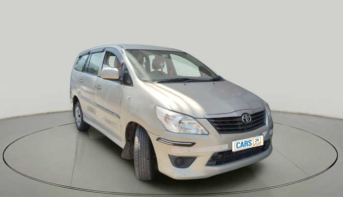 2013 Toyota Innova 2.5 GX 8 STR, Diesel, Manual, 2,29,473 km, exterior
