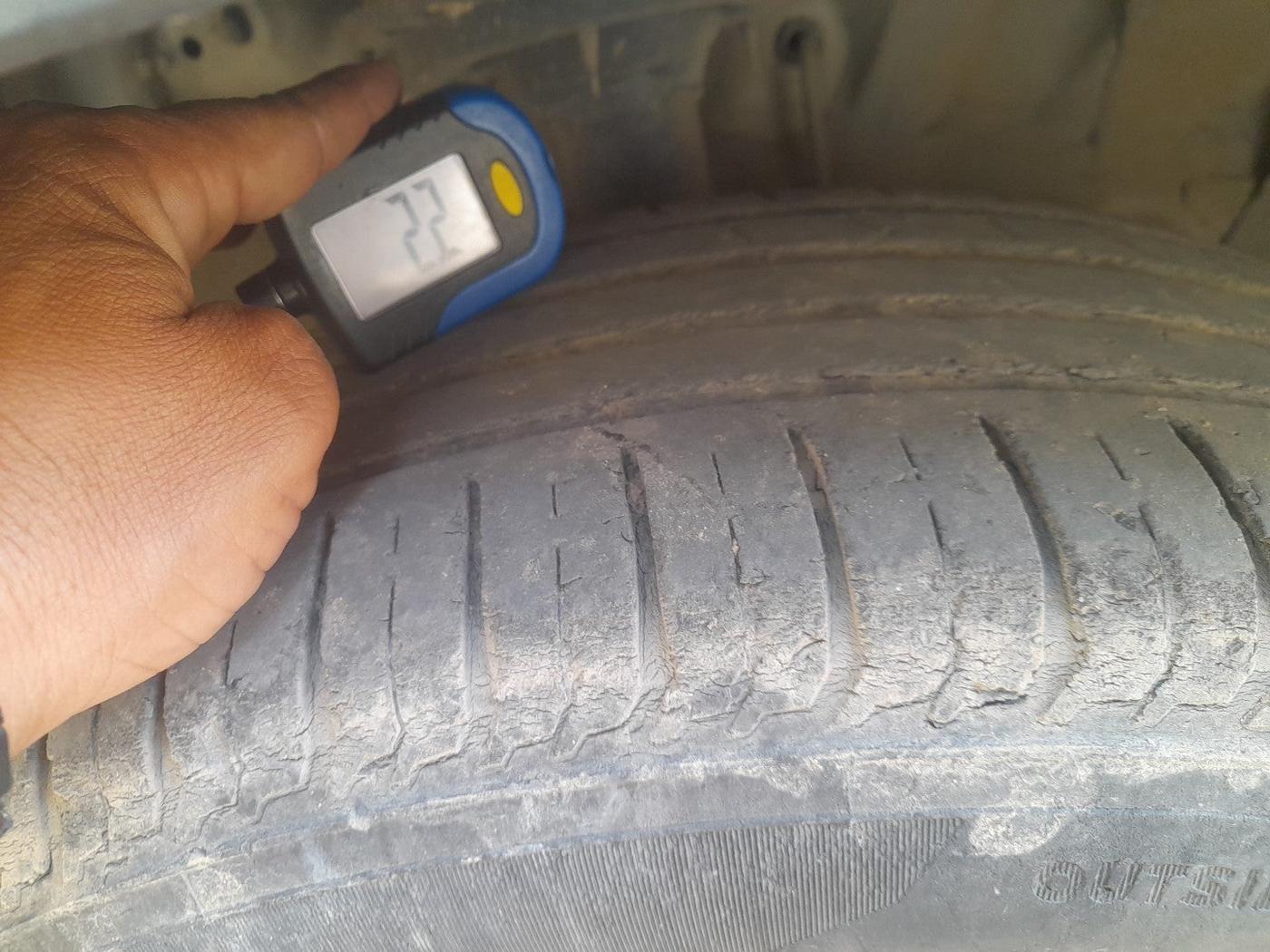 2015 Hyundai Creta SX PLUS AT 1.6 DIESEL, Diesel, Automatic, 1,15,063 km, tyre