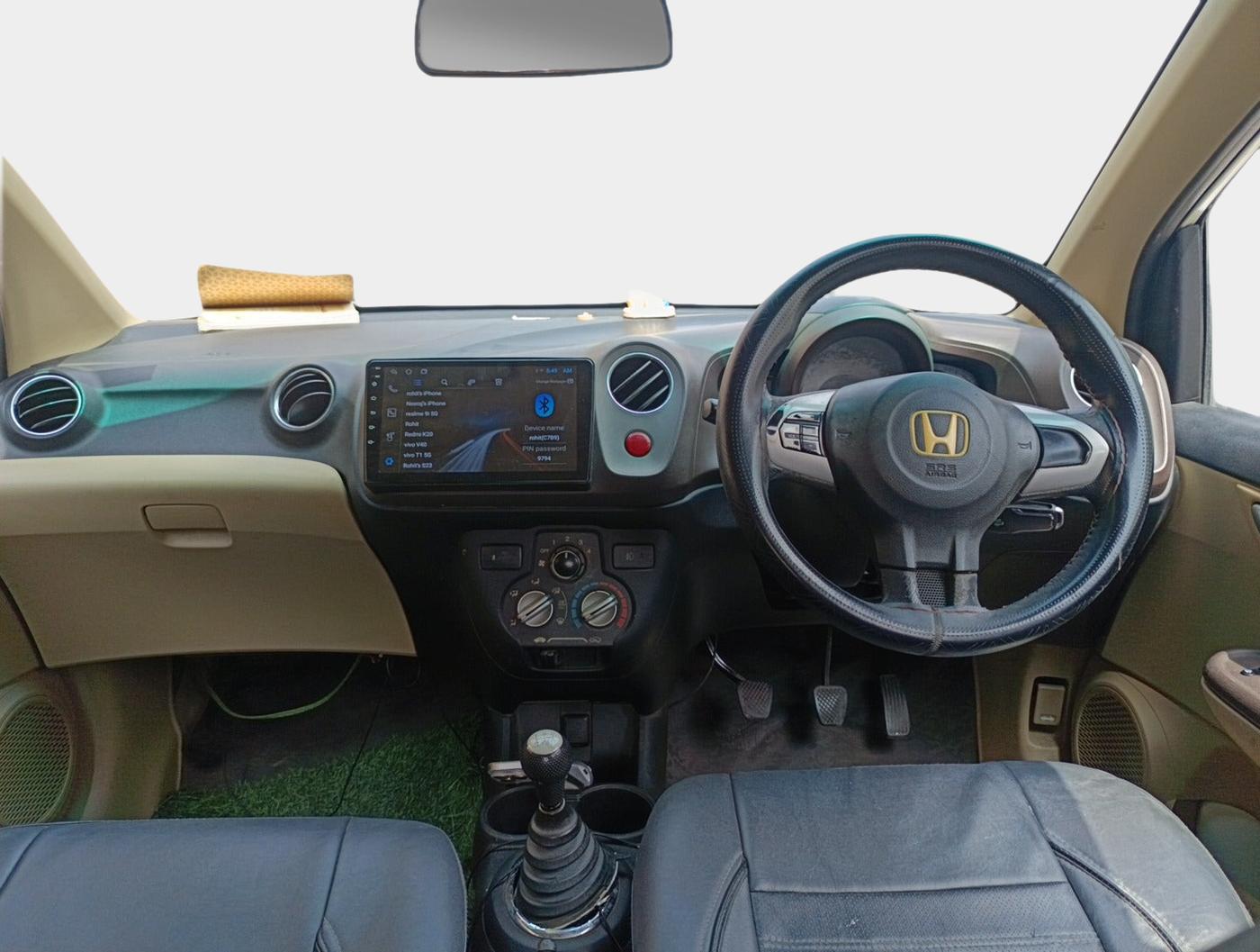 2011 Honda Brio V MT, Petrol, Manual, 80,760 km, interior