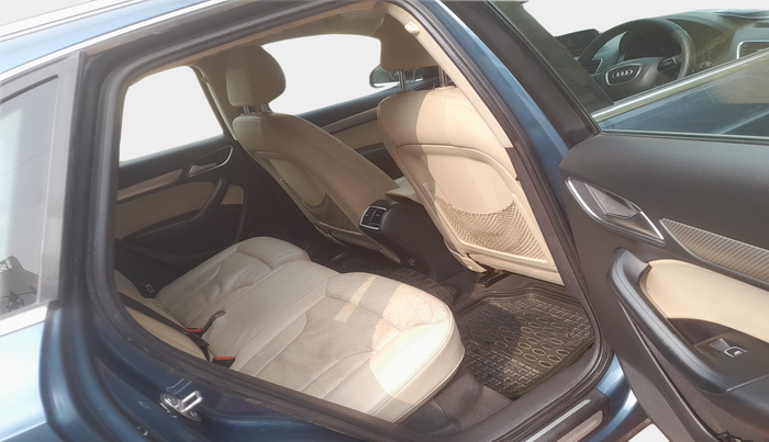 2015 Audi Q3 35 TDI Quattro, Diesel, Automatic, 1,14,654 km, interior