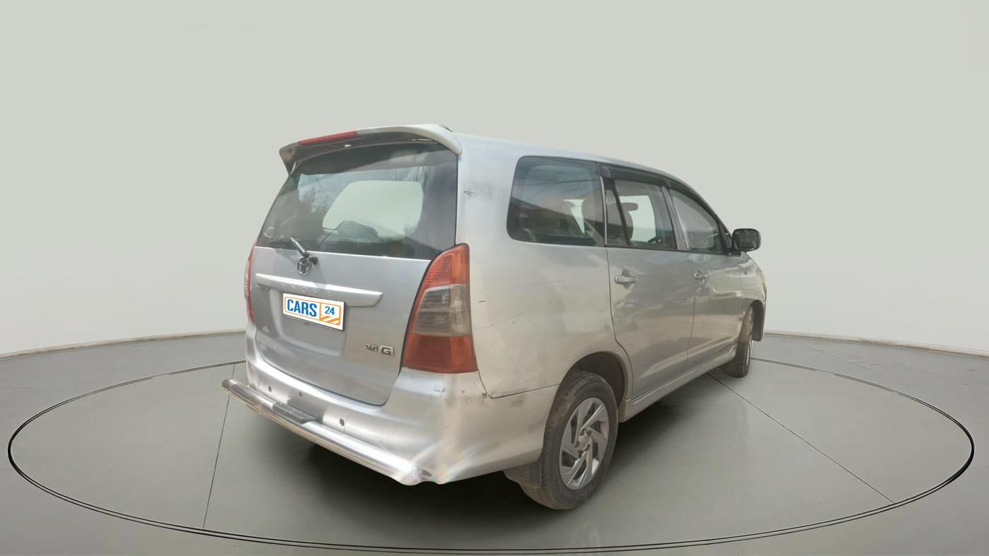 2013 Toyota Innova 2.5 GX 7 STR, Diesel, Manual, 1,86,150 km, exterior