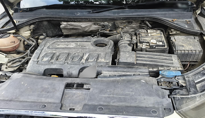 2013 Audi Q3 2.0 QUATTRO TDI AT, Diesel, Automatic, 1,34,284 km, exterior