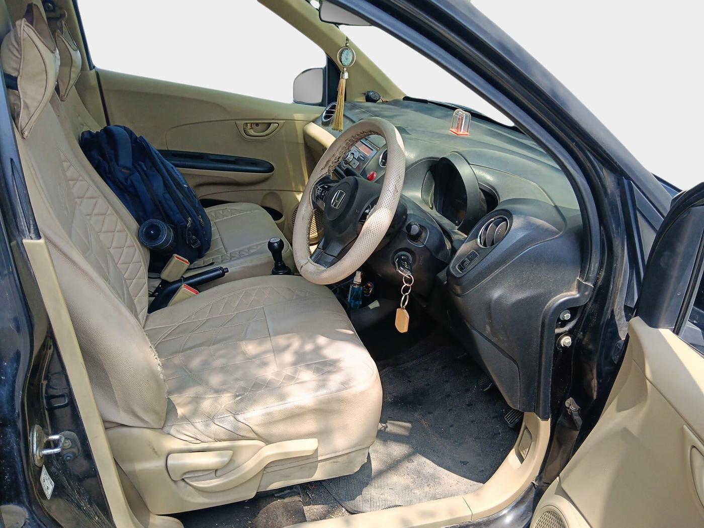 2015 Honda Brio S MT, Petrol, Manual, 1,27,263 km, interior