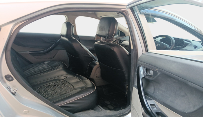 2018 Tata NEXON XM PETROL, Petrol, Manual, 69,510 km, interior