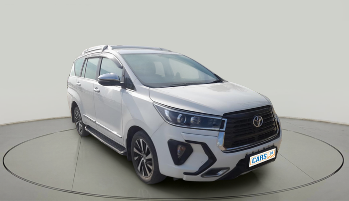 2022 Toyota Innova Crysta 2.7 ZX AT 7 STR, Petrol, Automatic, 33,945 km, exterior