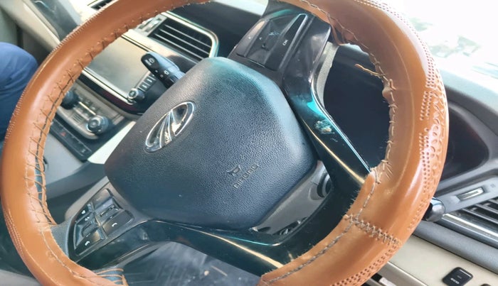 2020 Mahindra MARAZZO M 6 + 7 STR, Diesel, Manual, 85,141 km, interior