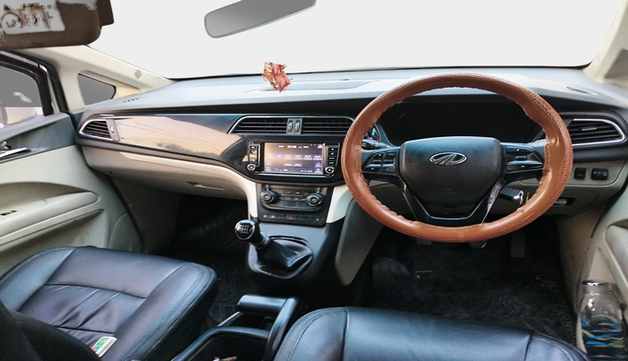 2020 Mahindra MARAZZO M 6 + 7 STR, Diesel, Manual, 85,141 km, interior